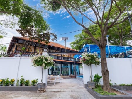 biet-thu-128-hoang-hoa-tham-12