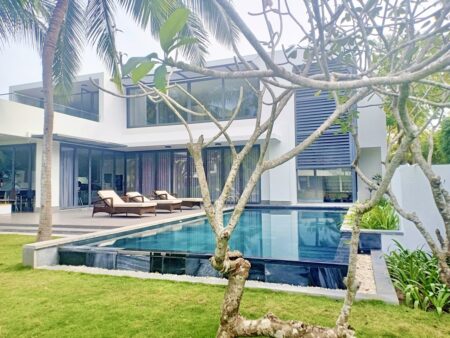 sanctuary-5pn-view-song-11