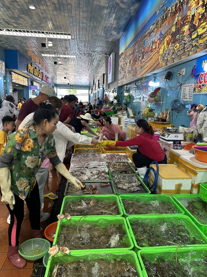 cho-hai-san-vung-tau-13