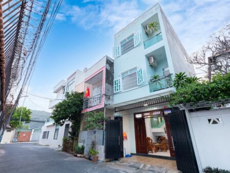 nha-nguyen-can-4-1-lac-long-quan-36