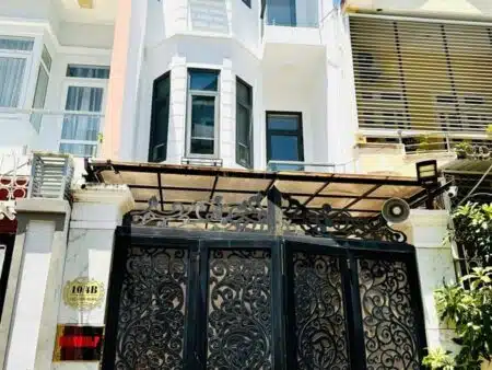 nha-nguyen-can-10-4b-lac-long-quan-12