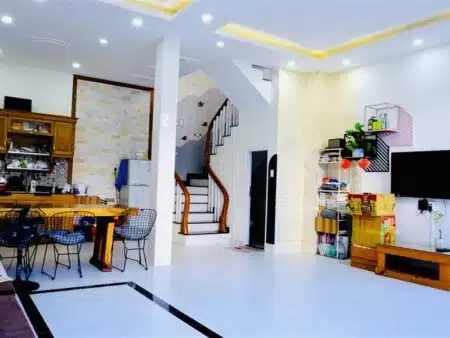 nha-nguyen-can-113-9-phan-chu-trinh-7