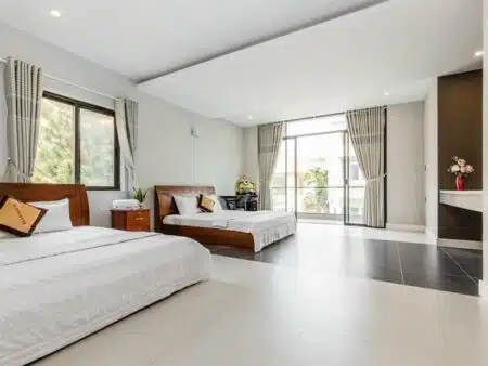 nha-nguyen-can-32-1-thi-sach-10