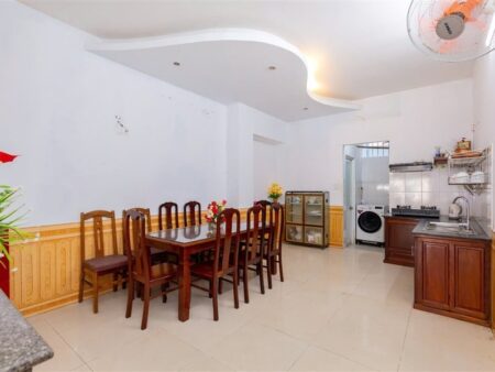 nha-nguyen-can-42-nguyen-hien-13