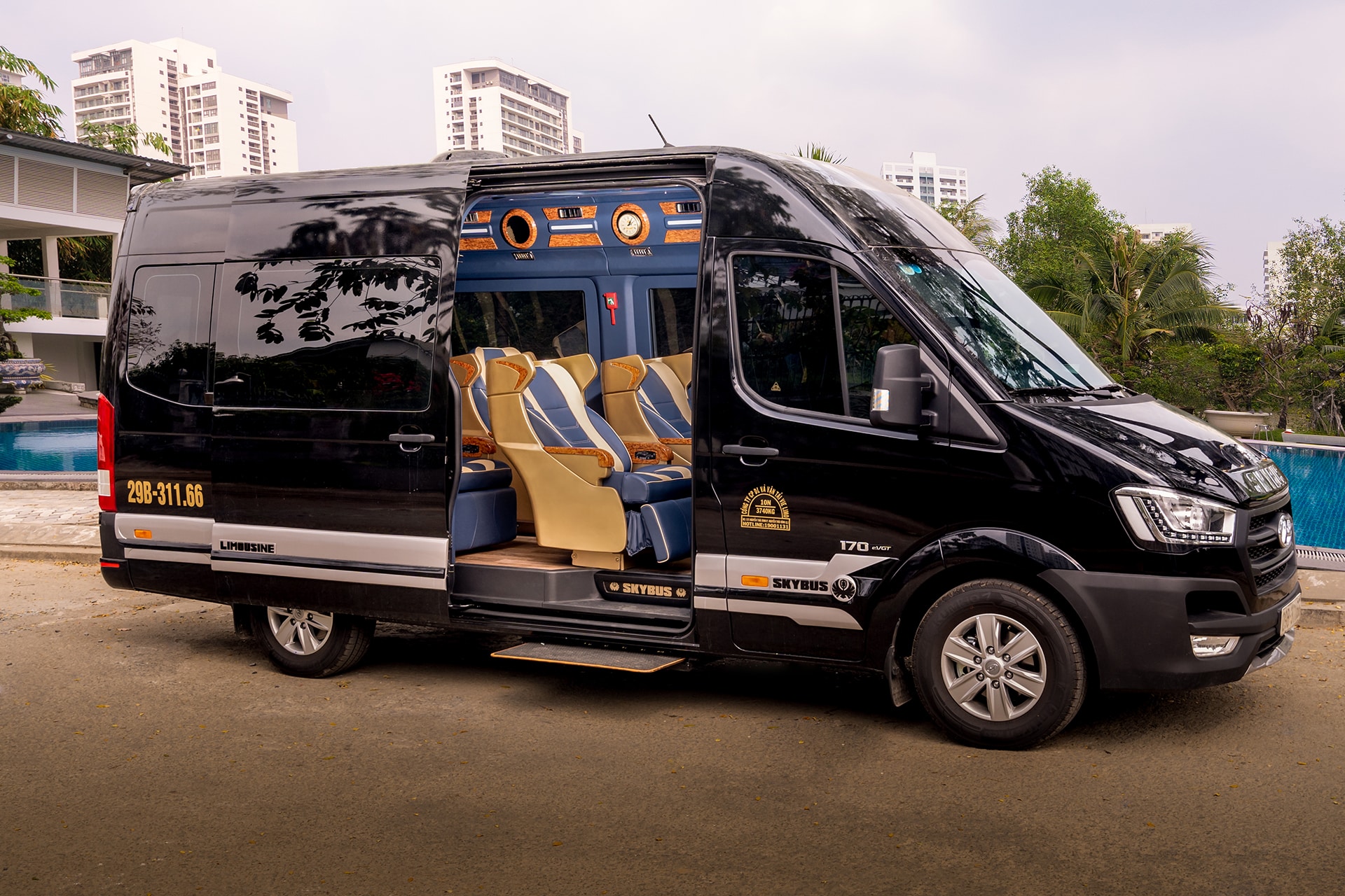 Xe Limousine