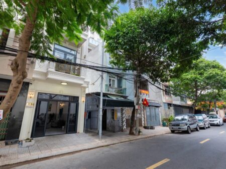 Villa B7 Hồ Quý Ly