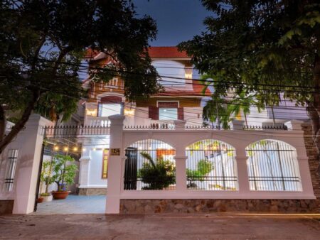 Villa 12/4 Phan Huy Ích