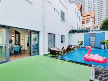 Villa 12 Nguyễn Tuân