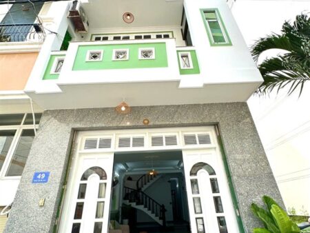 Nhà phố 49 Phan Văn Trị