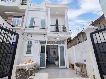 Nhà phố 257/11 Lê Hồng Phong