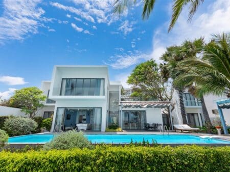 Villa sát biển D2 Aria Resort