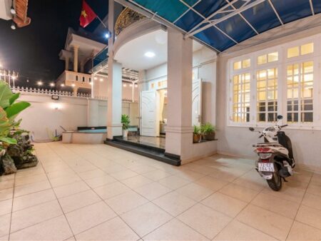 7D Lạc Long Quân