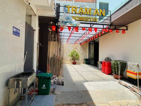 81/7/7C Thuỳ Vân