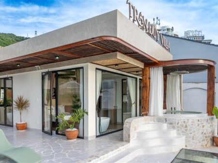 Villa 35 Trần Phú (sát biển)